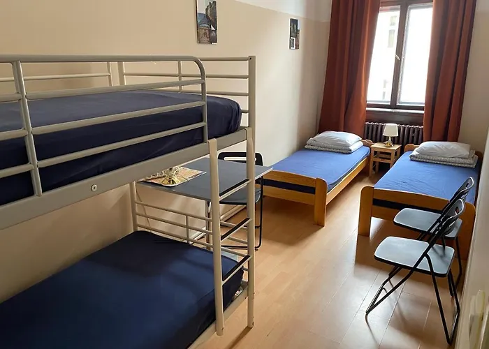 Hostal Emma *