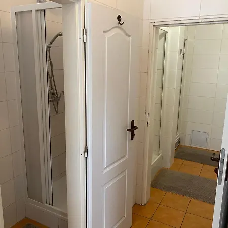 Emma Auberge de jeunesse *