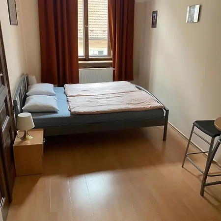 Albergue Emma *